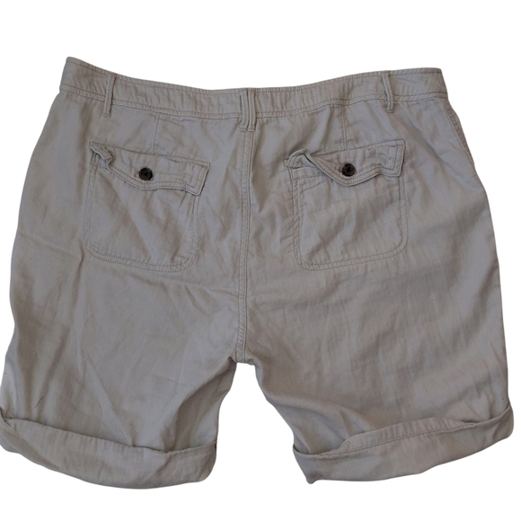 Aerie Women's Cream Cargo Shorts - Picture 4 of 7